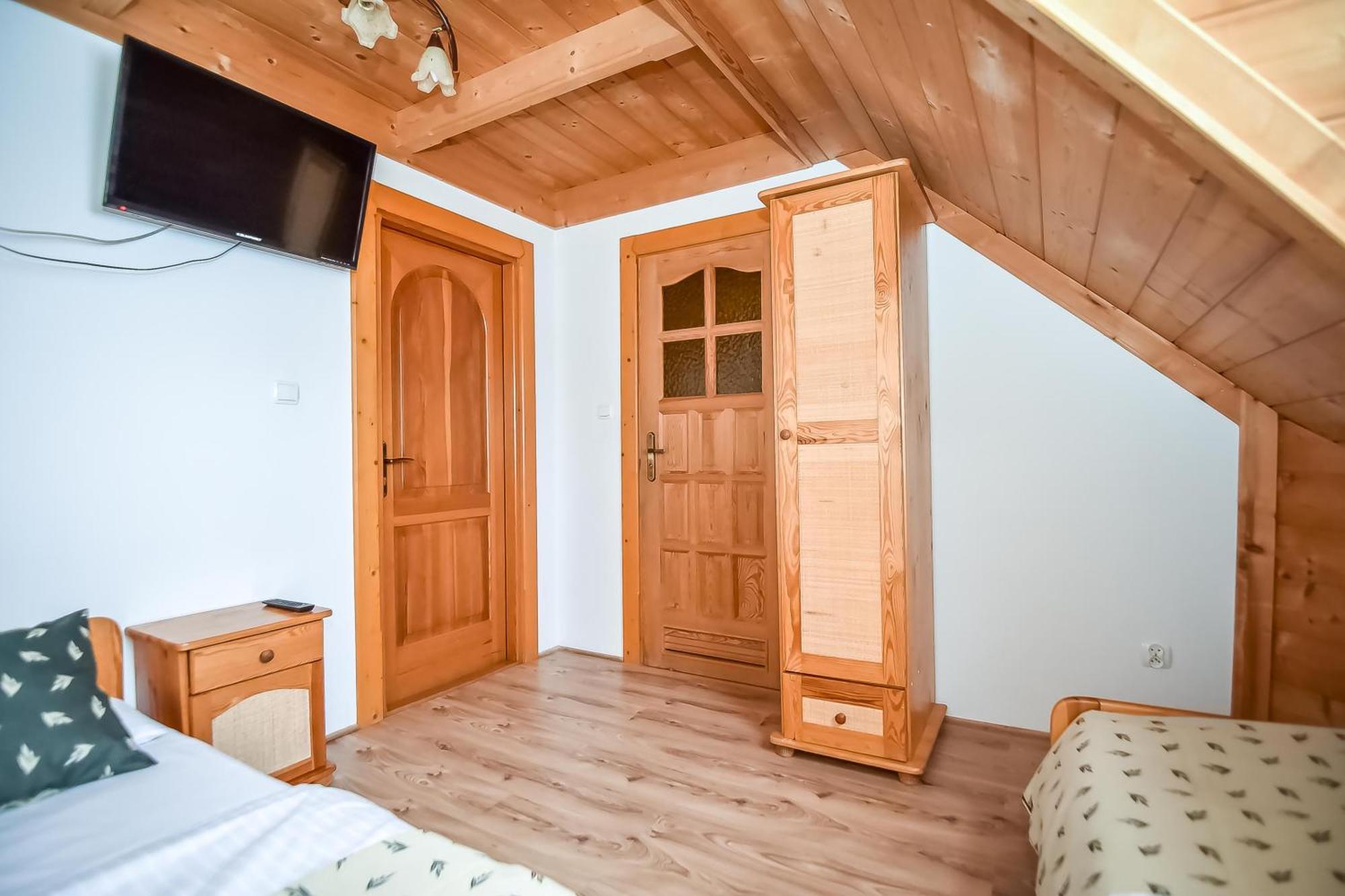 Willa Pod Orlem Jacuzzi Sauna Кошелско Екстериор снимка