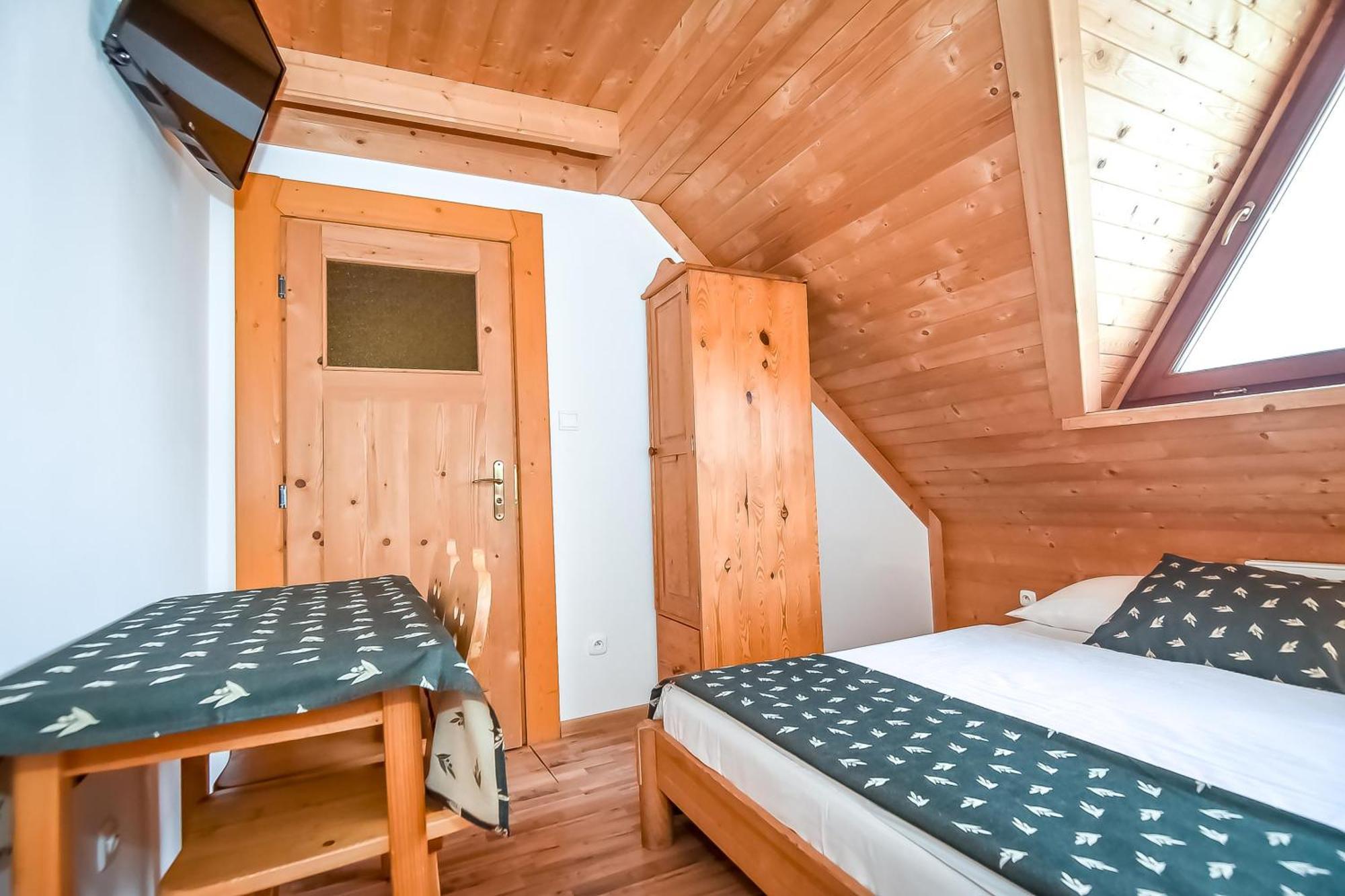Willa Pod Orlem Jacuzzi Sauna Кошелско Екстериор снимка